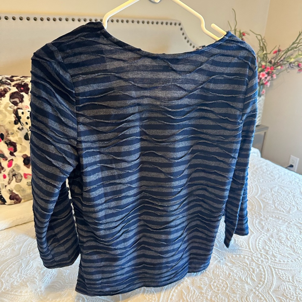 SALE! Liverpool Square Neck 3/4 Sleeve Knit Top in Navy Space Dye Stripe Size S - Picture 4 of 7